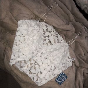 NWT ✧ FREE PEOPLE LACE TOP